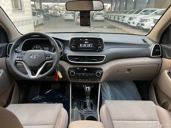 توسان 2021 بنزين دبل نظيف جدا لدى قمة الاطلال 38