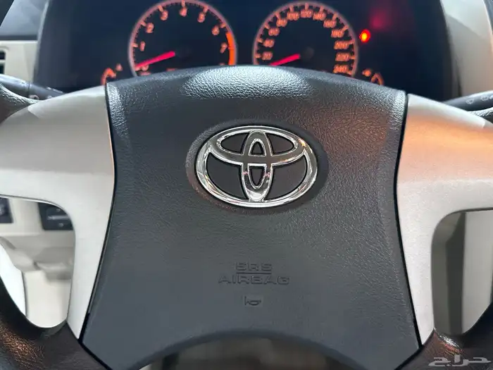 تويوتا كورولا 2013 أوتوماتيك ( مخزنه ) 32