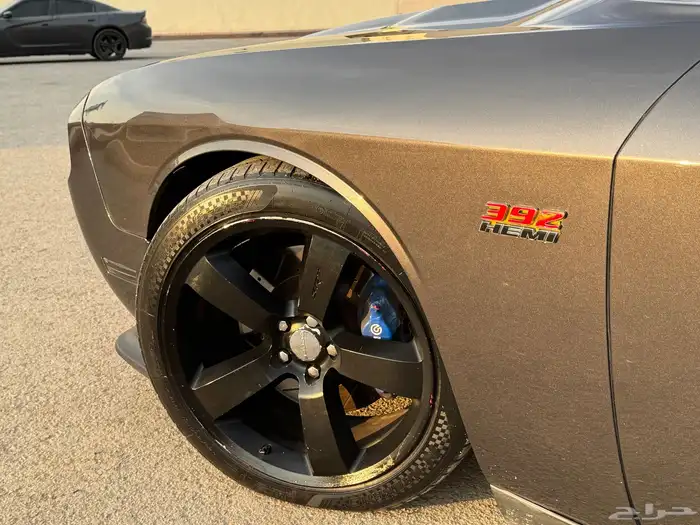 للبيع  دودج تشالنجر SRT   موديل 2013 5