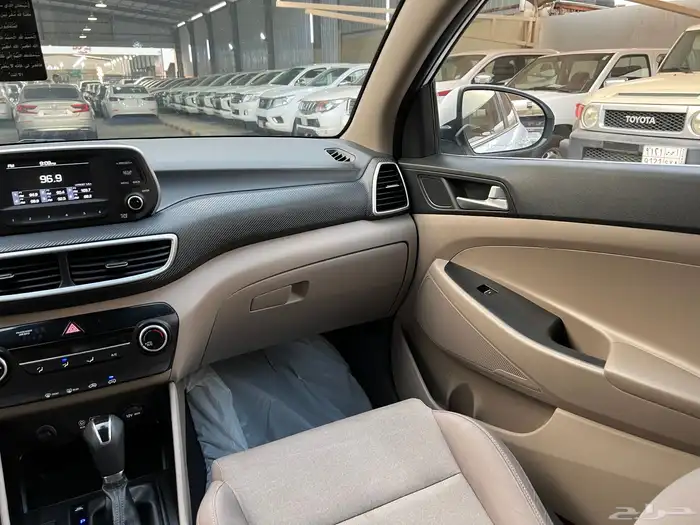 توسان 2021 بنزين دبل نظيف جدا لدى قمة الاطلال 40