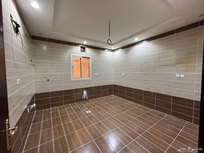 شقة خمس غرف بحوش ومدخل خاص للإيجار الحمدانية ( الفلاح ) 6