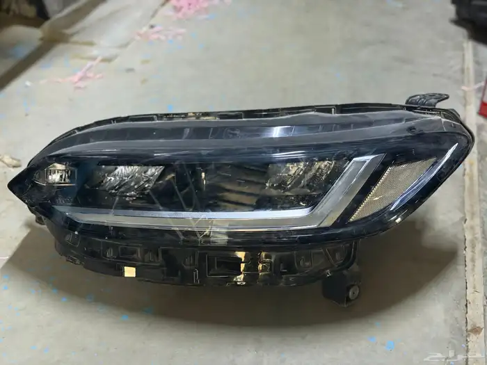 شمعة يسار هوندا ZRV 2023-2024-2025 اصلي وكاله 0