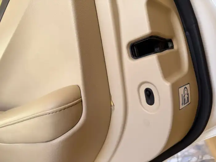 لكزس المديل 2014 مخزن الدفعة الأولى سعودي عبداللطيف جميل 61