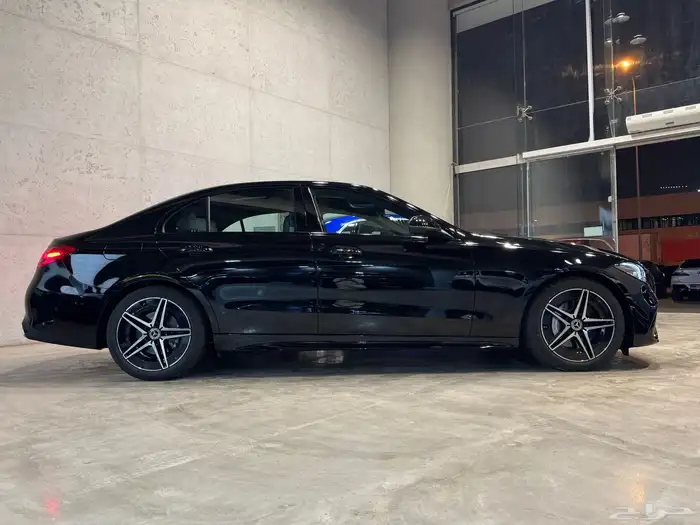 مرسيدس C200 Amg موديل 2025م (وارد الجفالي) 4