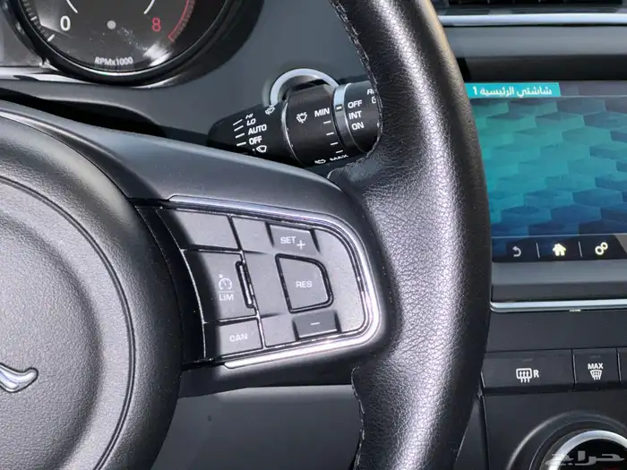 جيب جاكوار E PACE 2020 شبه جديد 42