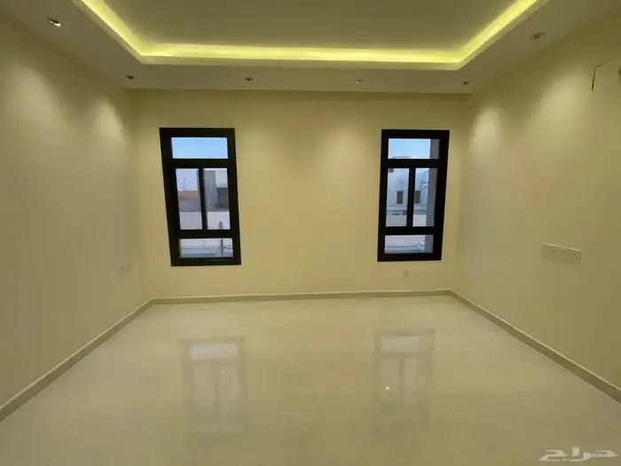 فيلا للإيجار المشرقية حي الجنادرية 21