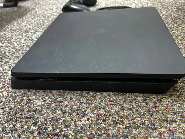 بلايستيشن 4   سوني 4 5