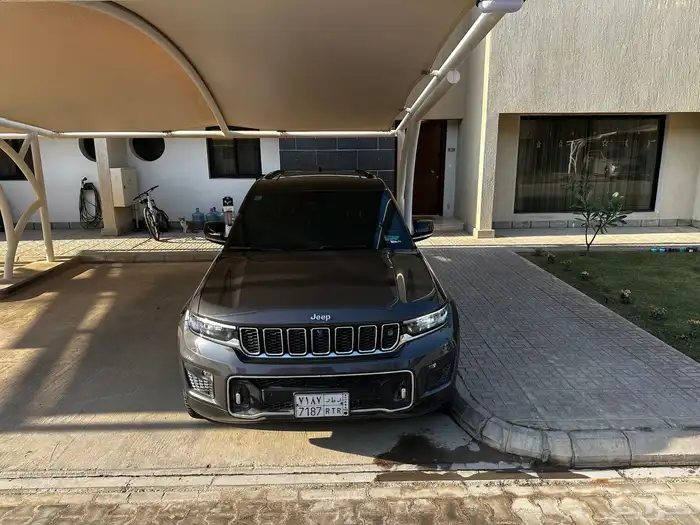 For sale  Jeep Grand Cherokee Overland 1