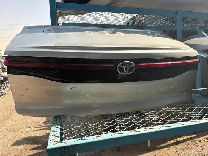 باب شنطة تويوتا كراون 2023-2024-2025 اصلي وكاله نضيف 0