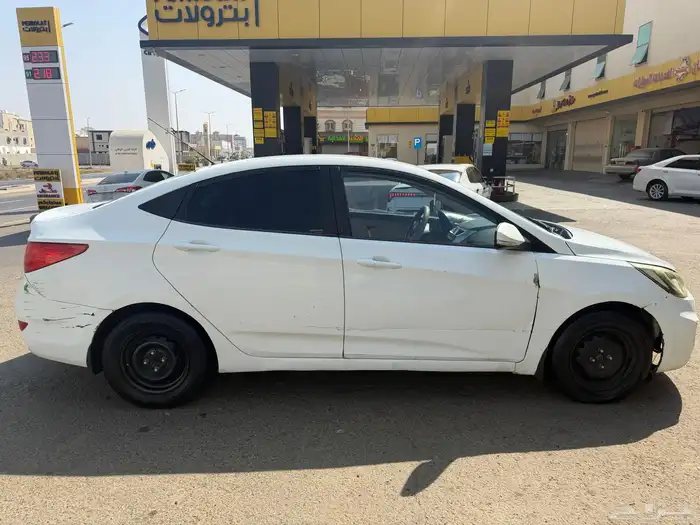 اكسنت 2012 توماتيك نظيف ممشى قليل 3