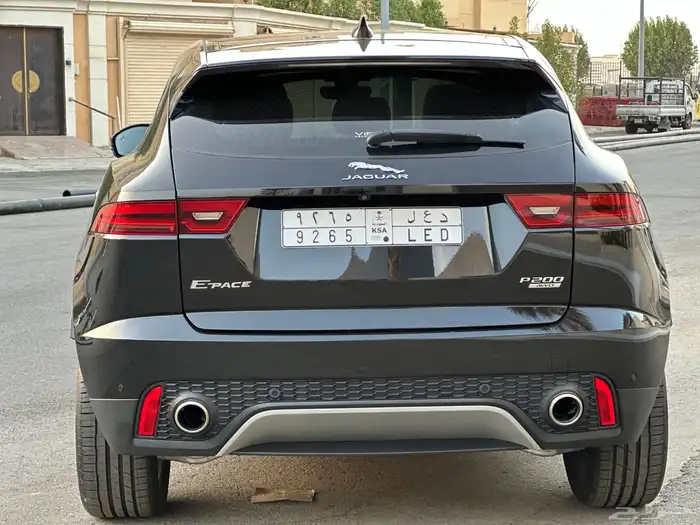 جيب جاكوار E PACE 2020 شبه جديد 17