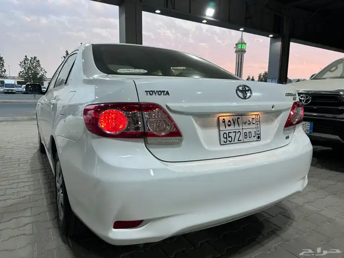 تويوتا كورولا 2013 أوتوماتيك ( مخزنه ) 14