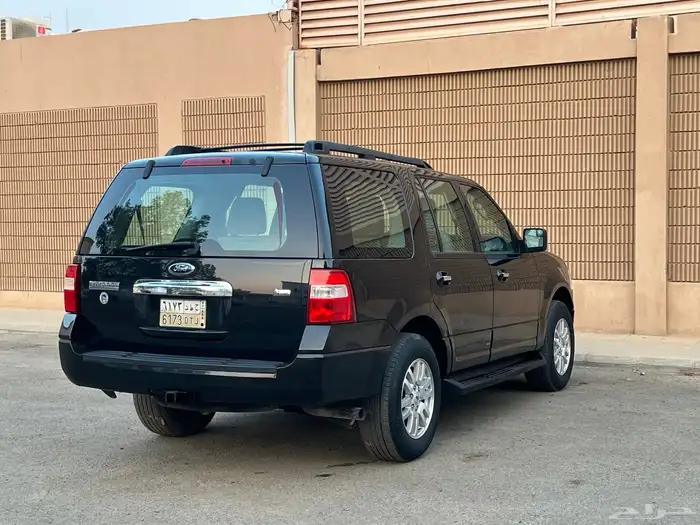 فورد اكسبيدشن قصير 2014 بودي وكاله سعودي 4