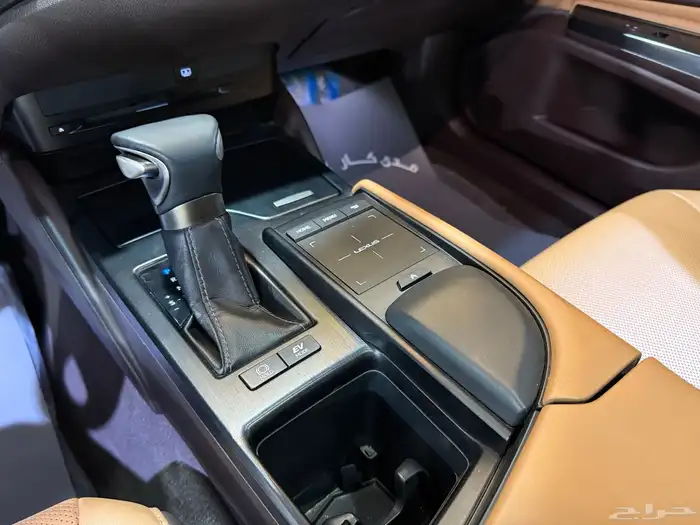 لكزس - ES 300 h - 2020 - ممشى قليل ( بحاله ممتازه ) 11