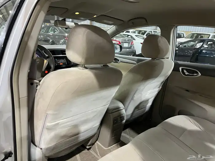 سنترا 2019 فل كامل نظيف لدى قمة الاطلال 25