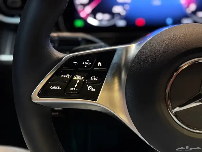 مرسيدس C300 2024 (( بحالة ممتازة )) 10