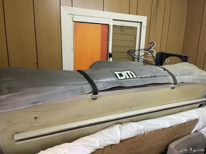 قلص لاند روفر موديل 84 4