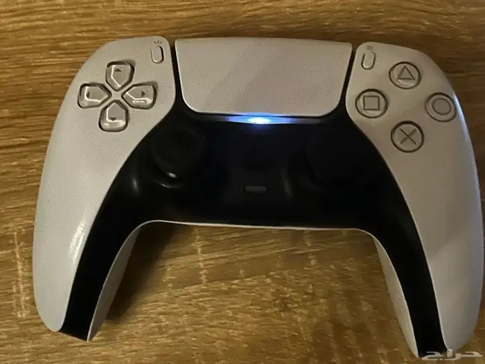 يد بلاي ستيشن فايف ما قد انفكت و اليد بل كامل اصليه 2