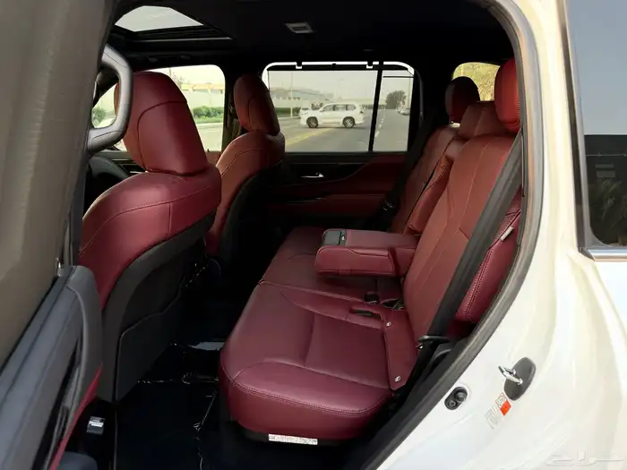 جيب لكزس LX600 2022 - شبه الجديد سعودي 32