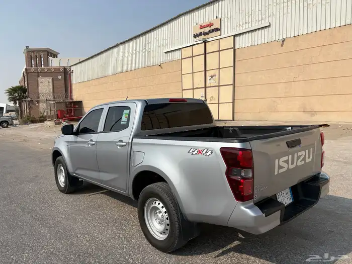 ايسوزو ديمكس 2023 دبل ديزل 9