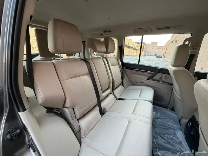 ميتسوبيشي باجيرو موديل 2020 39