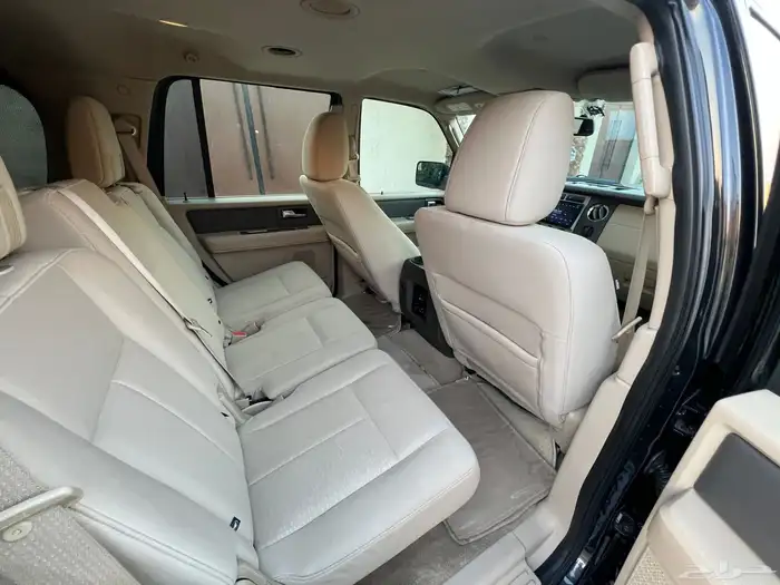 فورد اكسبديشن 2012 (بحالة ممتازة) 17