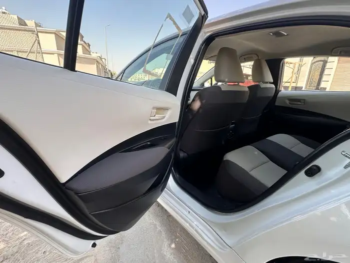 تويوتا كورولا 2021 XLI نضيف مكينة 1500cc 24