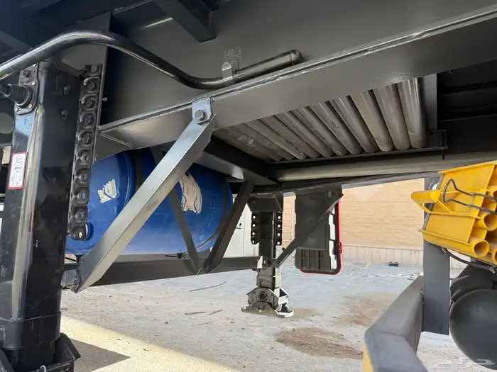 سطحة 3 محاور وناقلات كونتينر 19