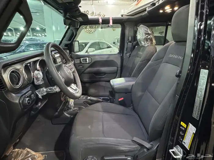 جيب رانجلر صحارى موديل 2023 ( بحالة ممتازة ) 10