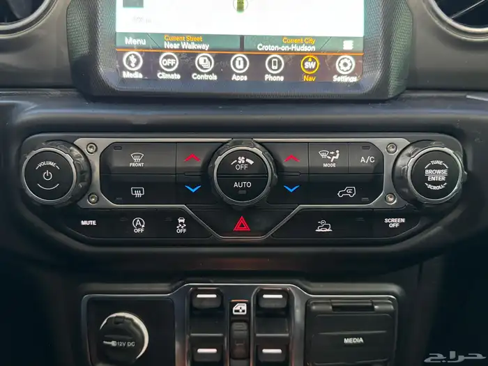 جيب رانجلر صحارى موديل 2023 ( بحالة ممتازة ) 46