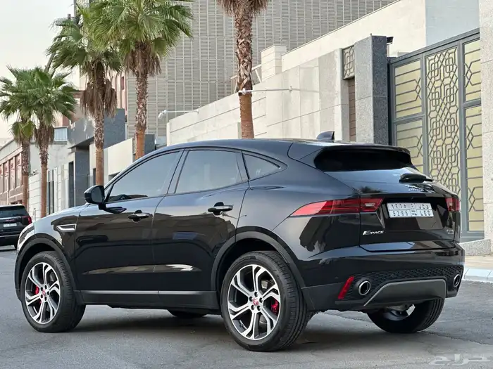 جيب جاكوار E PACE 2020 شبه جديد 11