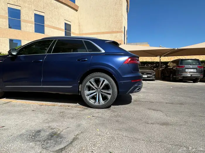 Audi Q8 six cylinders 7