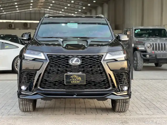 لكزس LX600 سبورت F موديل 2025 0
