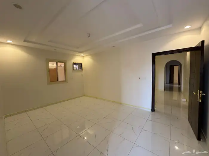 شقة خمس غرف بحوش ومدخل خاص للإيجار الحمدانية ( الفلاح ) 1