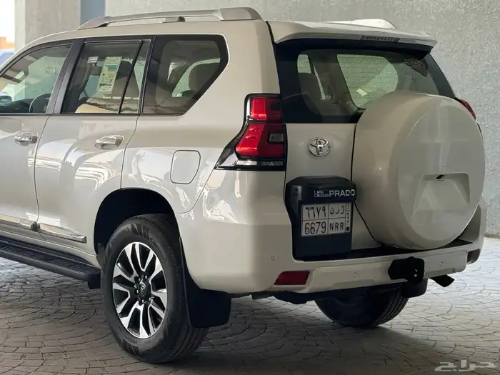 تويوتا برادو موديل 2023 نظيف جدا 7