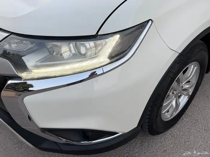 مستبيشي اوتلاندر 2020 6