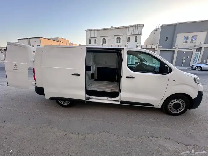 بيجو اكسبيرت 2022 تماتيك ديزل بضاعه نضيف محركات وكالة 6