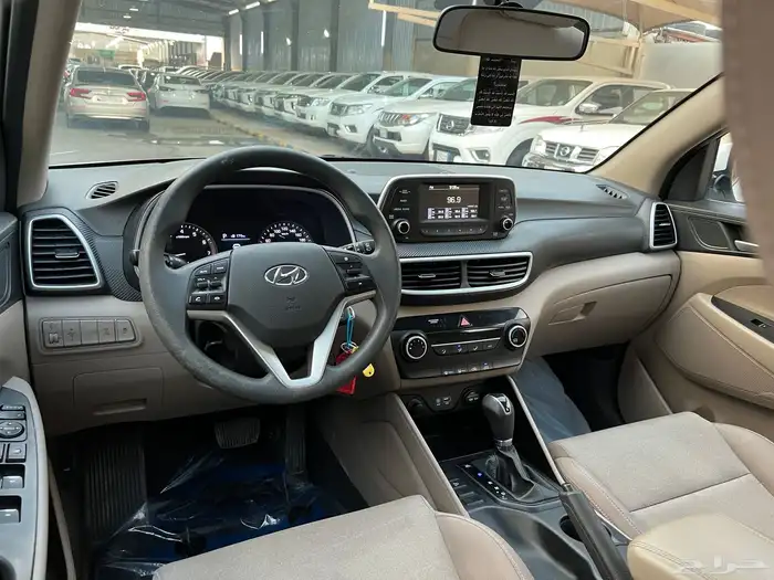 توسان 2021 بنزين دبل نظيف جدا لدى قمة الاطلال 36