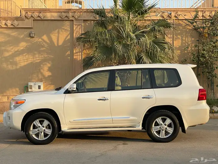 لاند كروزر GXR سعودي 2014 15