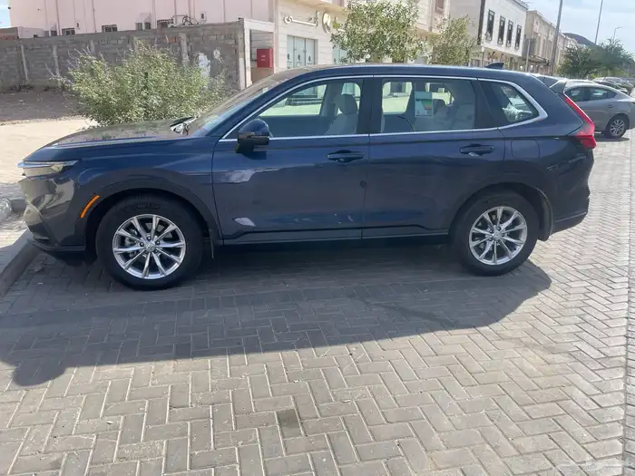 هوندا سي ار في 2025 2