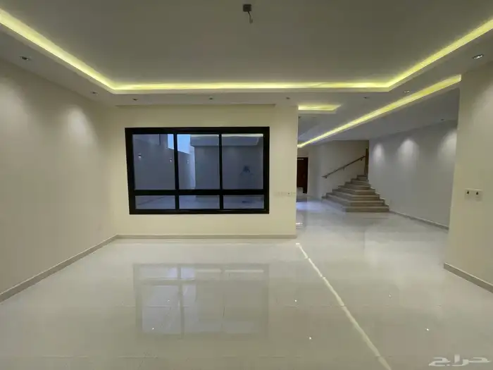 فيلا للإيجار المشرقية حي الجنادرية 18