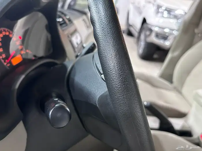 تويوتا كورولا 2013 أوتوماتيك ( مخزنه ) 30