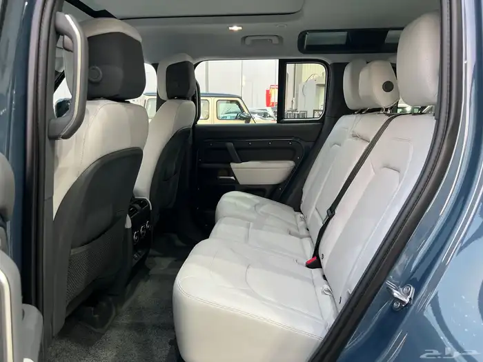 لاند روفر ديفندر SE دائمك X موديل 2025 15