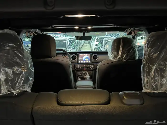 جيب رانجلر صحارى موديل 2023 ( بحالة ممتازة ) 39