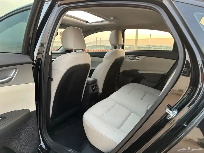 كيا سيراتو فتحه سقف 2022 بنزين 13