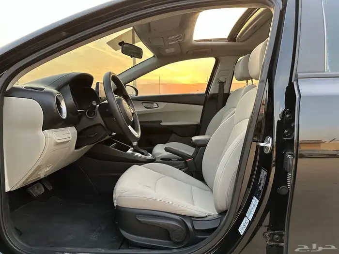 كيا سيراتو فتحه سقف 2022 بنزين 8