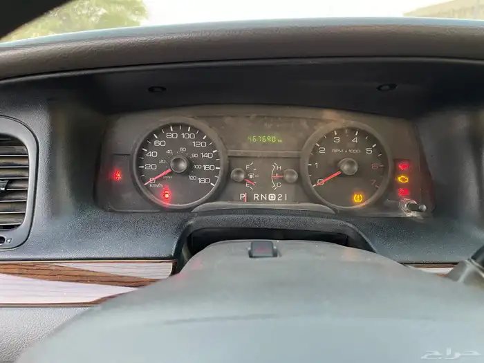 فورد فكتوريا 18