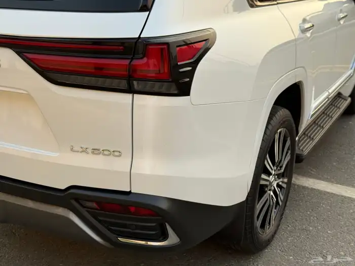 جيب لكزس LX600 2022 - شبه الجديد سعودي 11