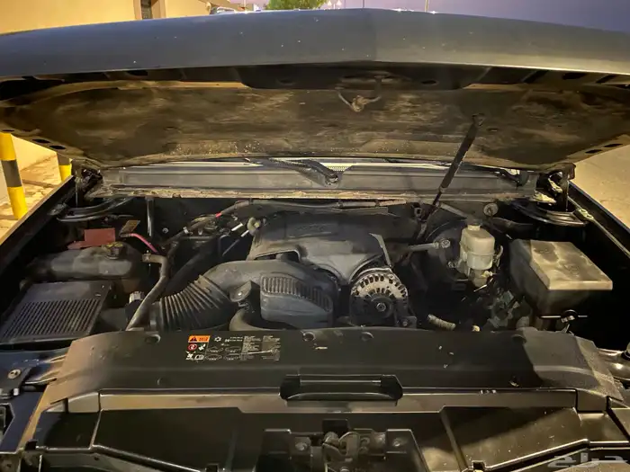 تاهو اسود ملكي 10