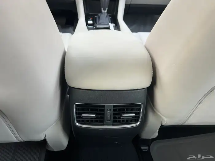 مازدا 6 2024 فل كامل عداد 17.000 فقط نظيف جدا قمة الاطلال 28